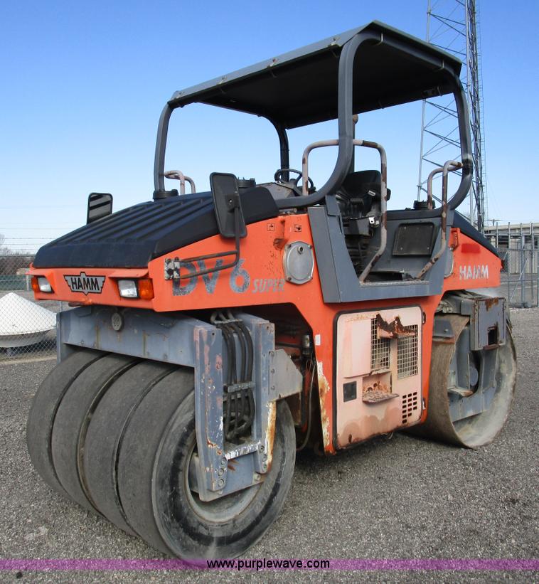 image for item D2341 2001 Hamm DV6K pneumatic roller