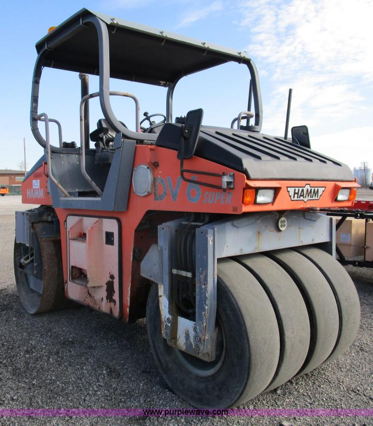 image for item D2341 2001 Hamm DV6K pneumatic roller