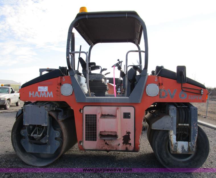 image for item D2341 2001 Hamm DV6K pneumatic roller