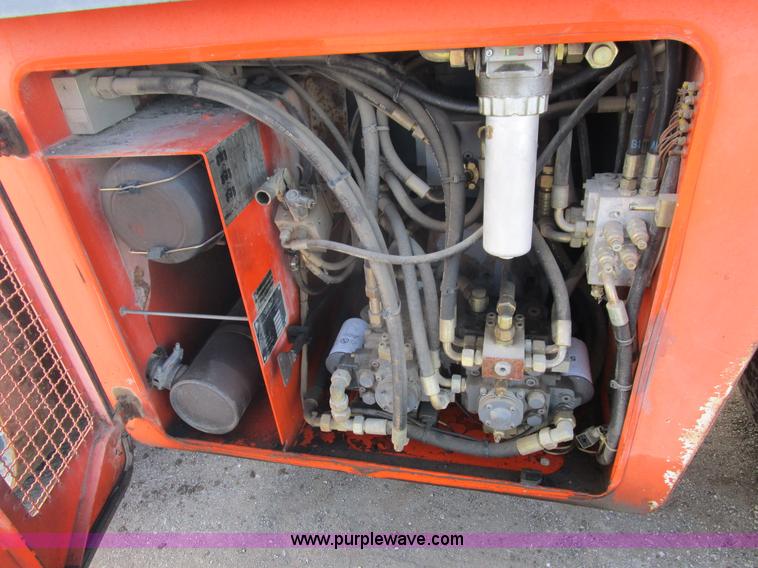 image for item D2341 2001 Hamm DV6K pneumatic roller