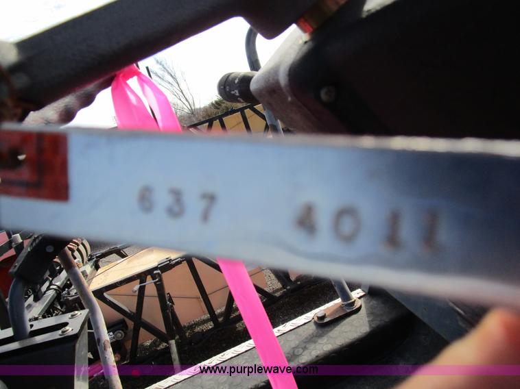 image for item D2341 2001 Hamm DV6K pneumatic roller