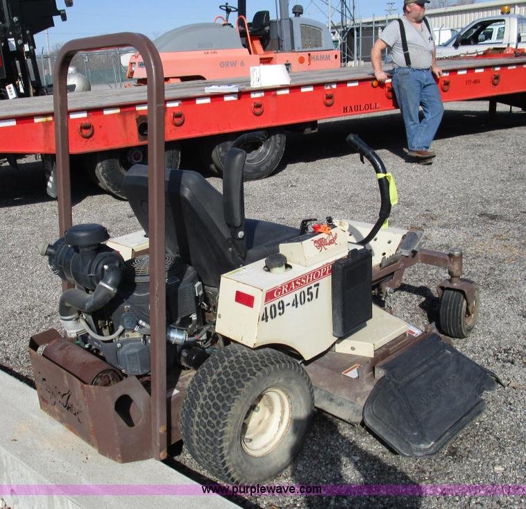 image for item D2342 2007 Grasshopper 120K/534073 lawn mower