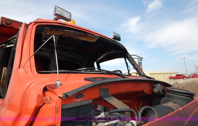 image for item I5001 2001 Sterling LT7500 dump truck