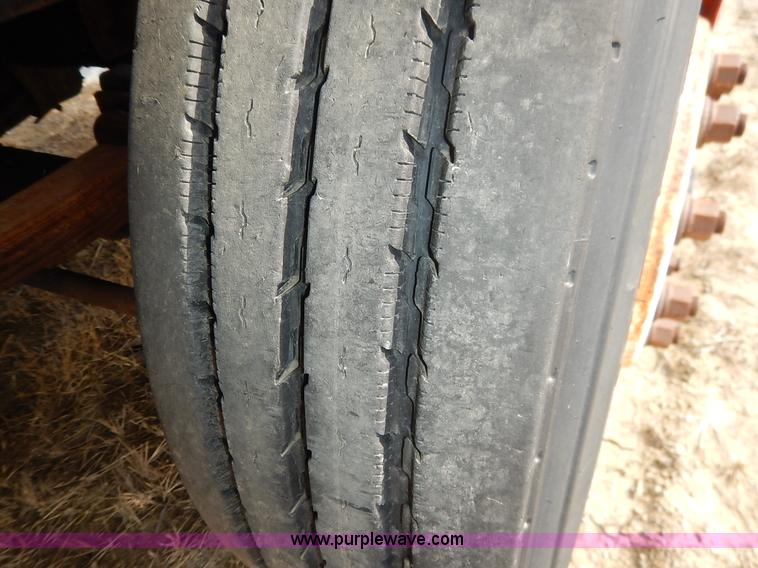 image for item I5001 2001 Sterling LT7500 dump truck