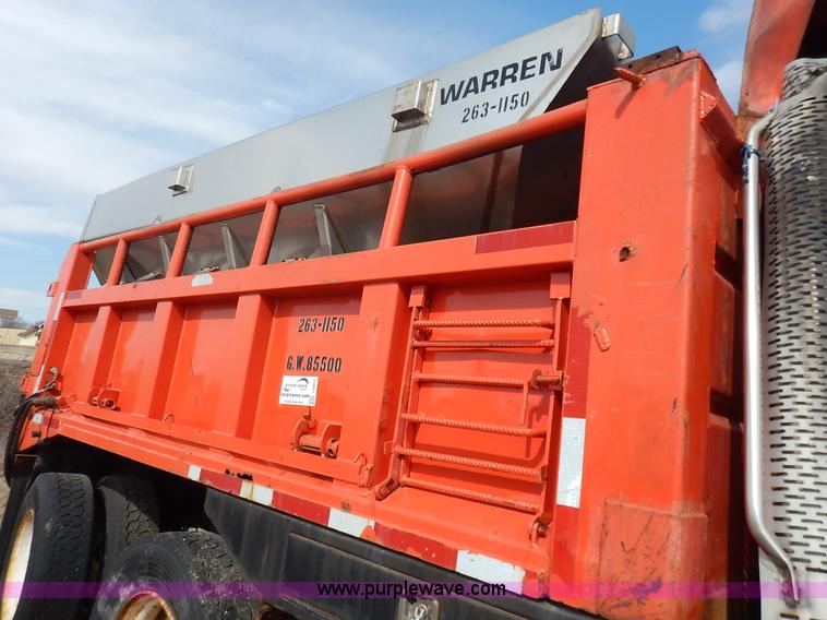 image for item I5001 2001 Sterling LT7500 dump truck