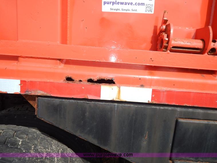 image for item I5001 2001 Sterling LT7500 dump truck