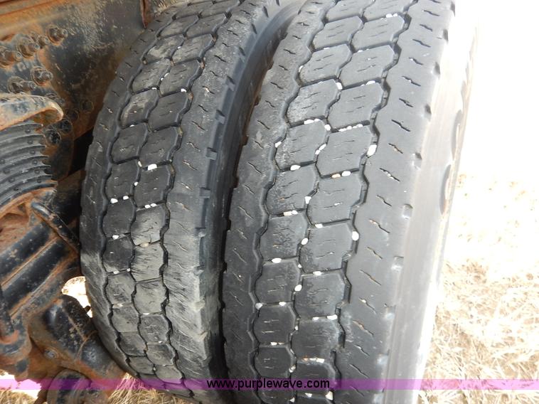 image for item I5001 2001 Sterling LT7500 dump truck