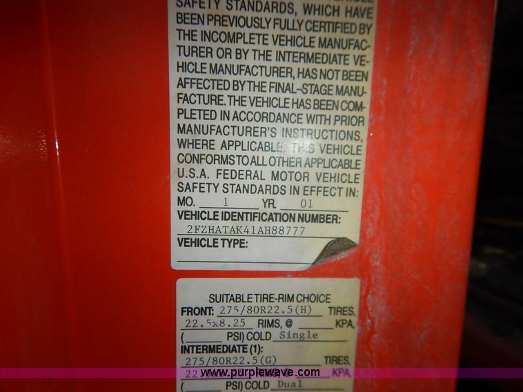 image for item I5001 2001 Sterling LT7500 dump truck