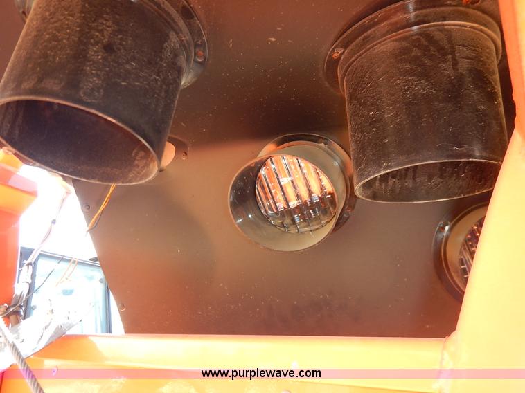 image for item I5002 2013 National arrow board trailer