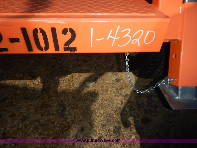 image for item I5002 2013 National arrow board trailer