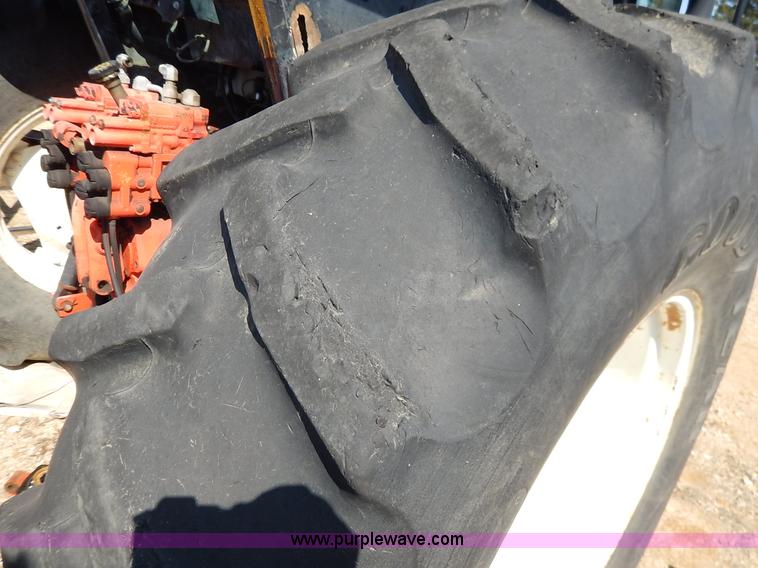 image for item I5003 1999 Ford TS100 tractor