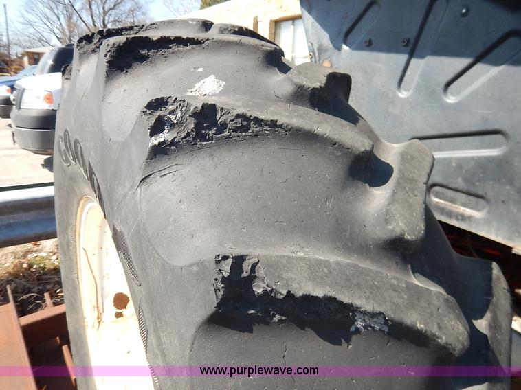 image for item I5003 1999 Ford TS100 tractor