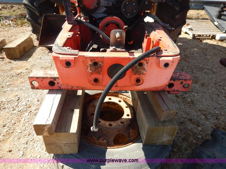 image for item I5003 1999 Ford TS100 tractor