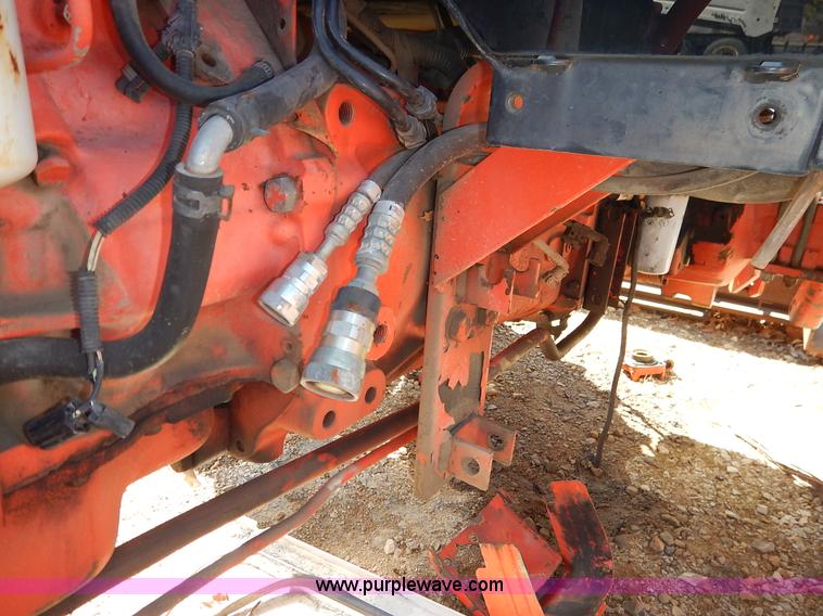 image for item I5003 1999 Ford TS100 tractor