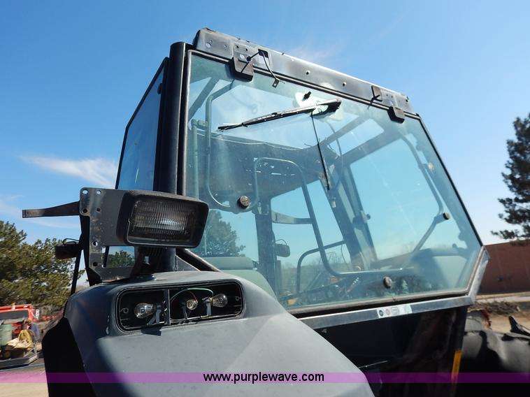 image for item I5003 1999 Ford TS100 tractor