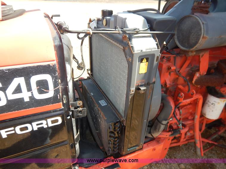 image for item I5004 1997 Ford 6640 tractor