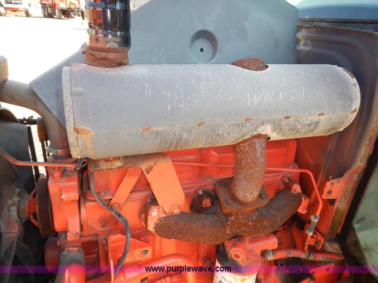 image for item I5004 1997 Ford 6640 tractor