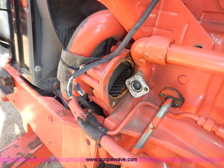 image for item I5004 1997 Ford 6640 tractor