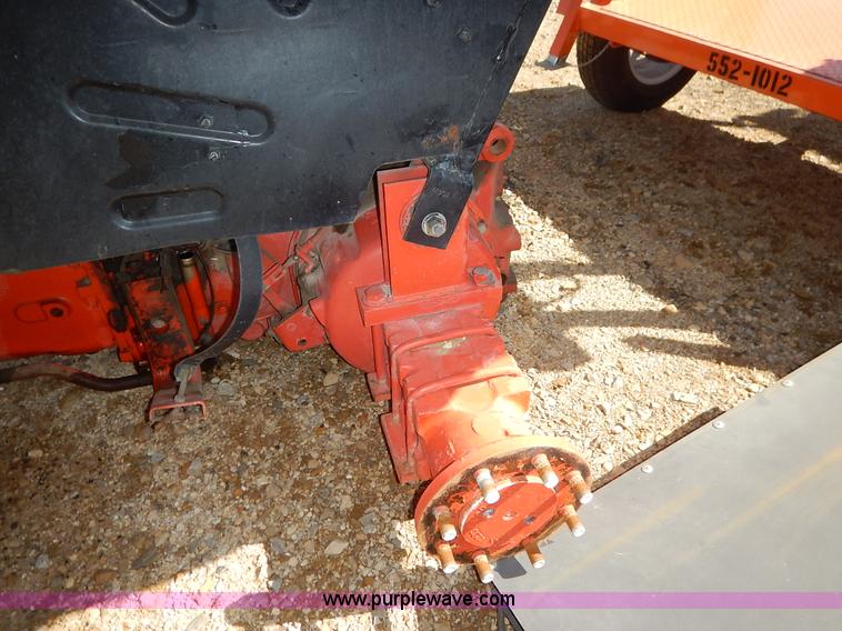 image for item I5004 1997 Ford 6640 tractor