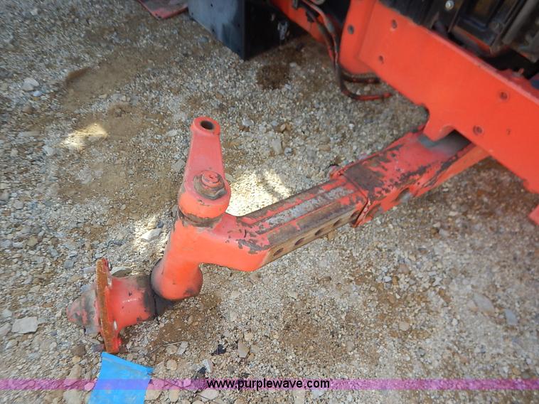 image for item I5004 1997 Ford 6640 tractor