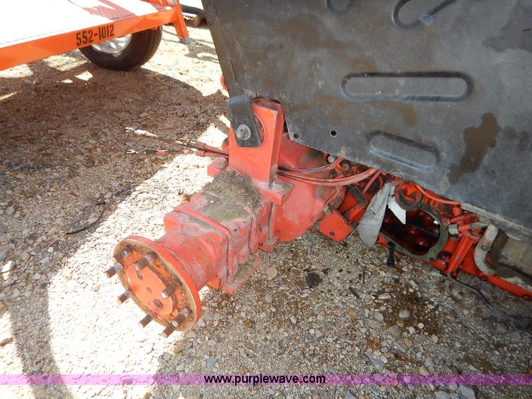 image for item I5004 1997 Ford 6640 tractor