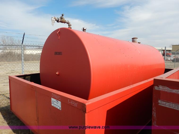 image for item I5040 1992 diesel fuel tank