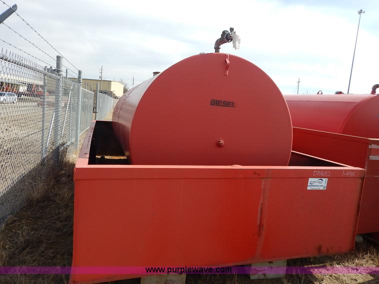 image for item I5040 1992 diesel fuel tank