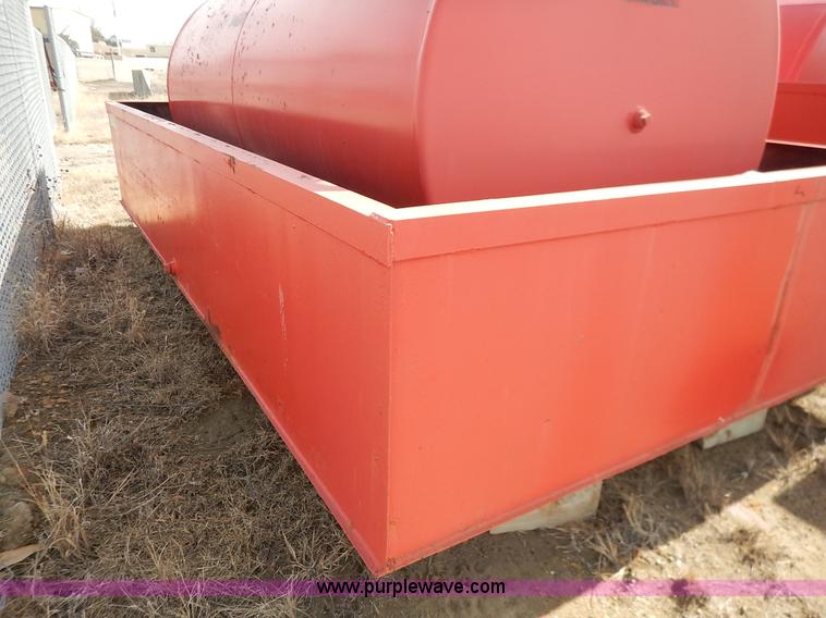 image for item I5040 1992 diesel fuel tank