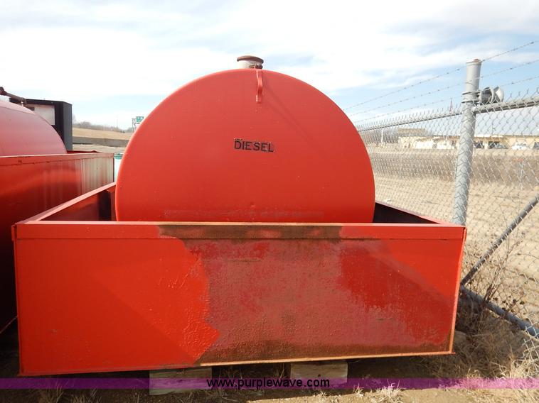 image for item I5040 1992 diesel fuel tank