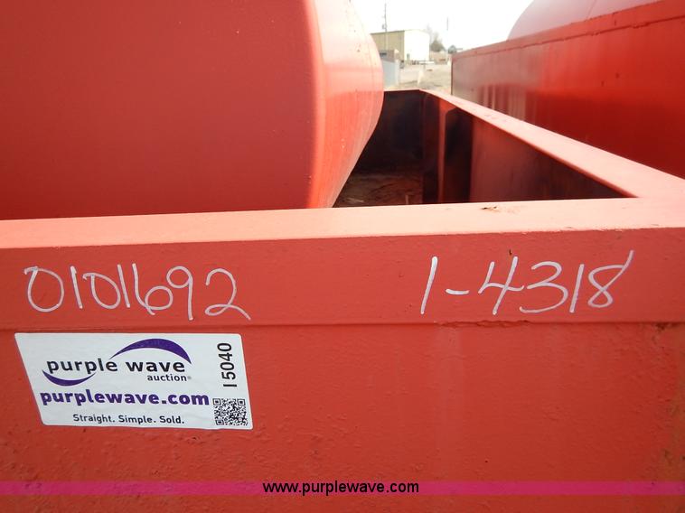 image for item I5040 1992 diesel fuel tank