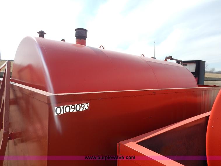 image for item I5041 1993 fuel tank