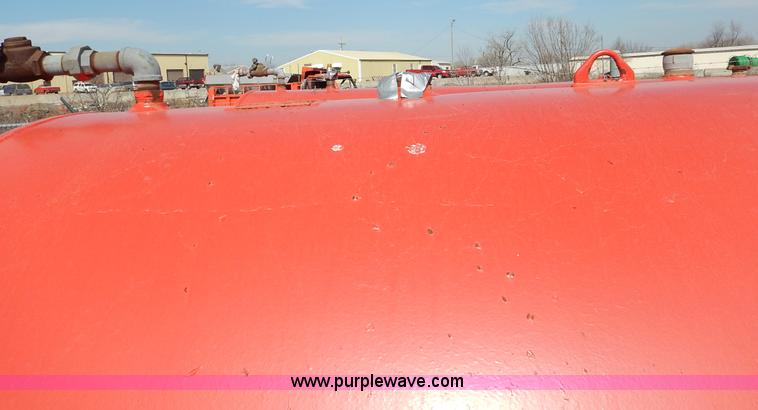 image for item I5041 1993 fuel tank