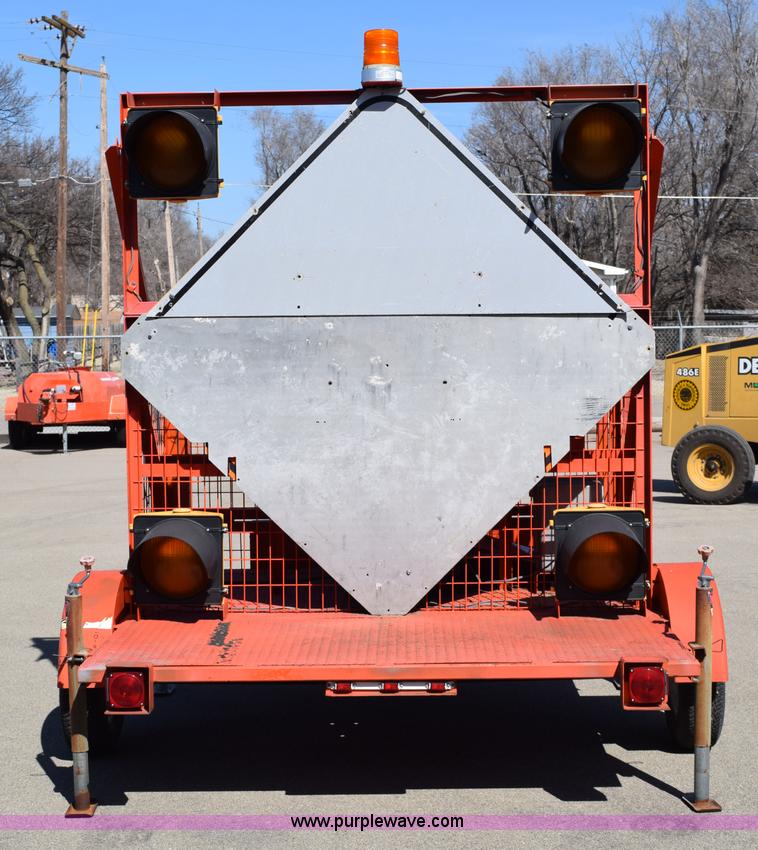 image for item K2334 2001 Lucas light trailer