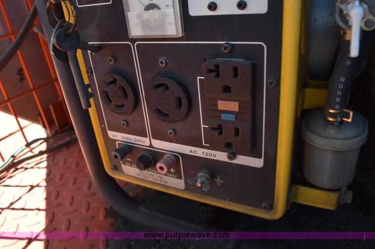 image for item K2334 2001 Lucas light trailer