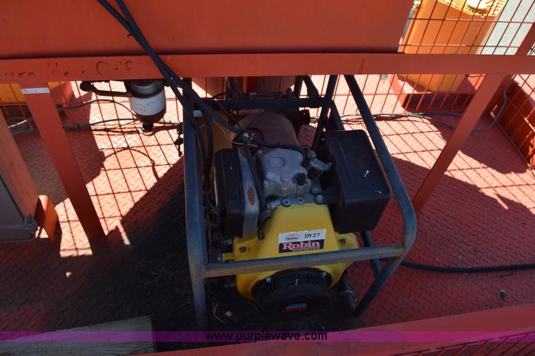 image for item K2334 2001 Lucas light trailer