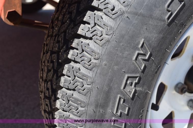 image for item K2334 2001 Lucas light trailer