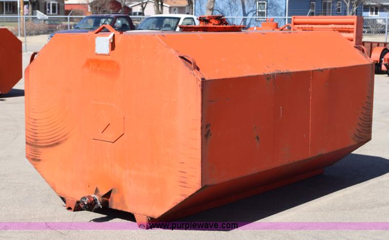 image for item K2335 (2) Palmer LB-1500 water tanks