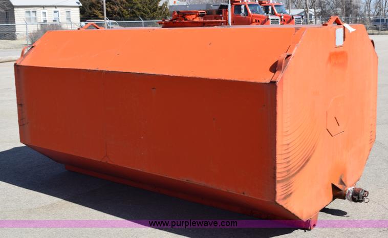 image for item K2335 (2) Palmer LB-1500 water tanks