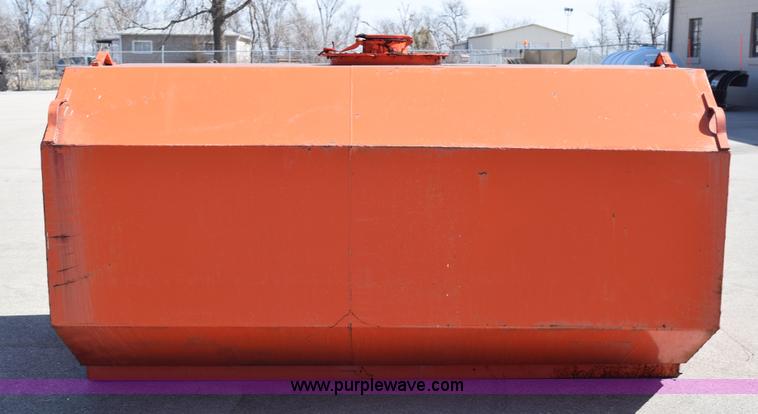 image for item K2335 (2) Palmer LB-1500 water tanks