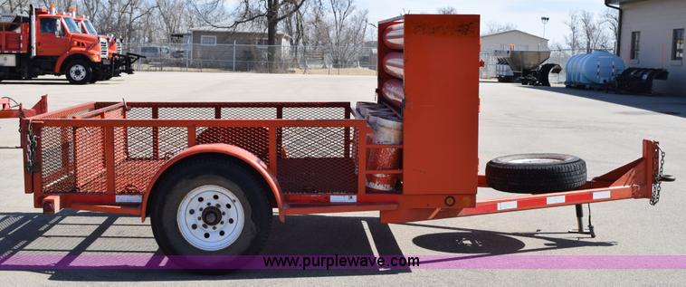 image for item K2338 2003 King HDB10S utility trailer