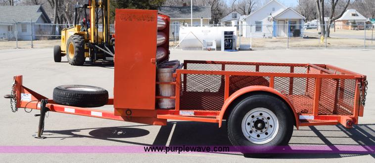 image for item K2338 2003 King HDB10S utility trailer