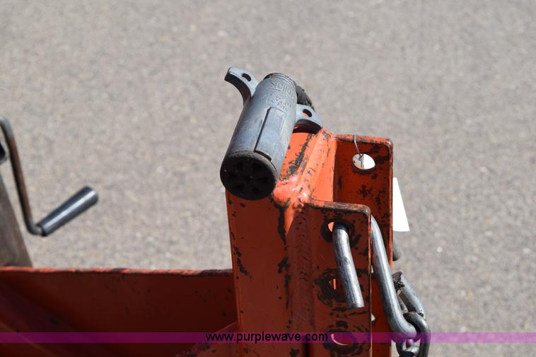 image for item K2338 2003 King HDB10S utility trailer