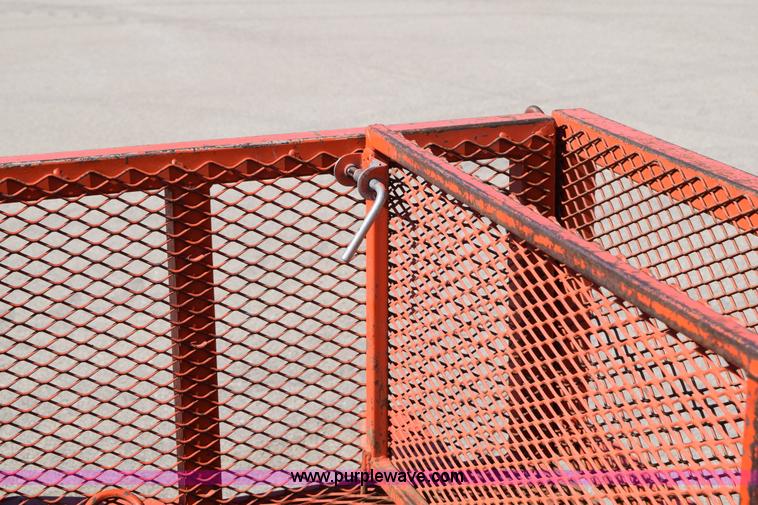 image for item K2338 2003 King HDB10S utility trailer