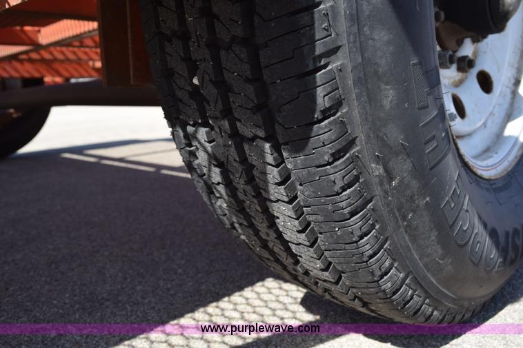 image for item K2338 2003 King HDB10S utility trailer