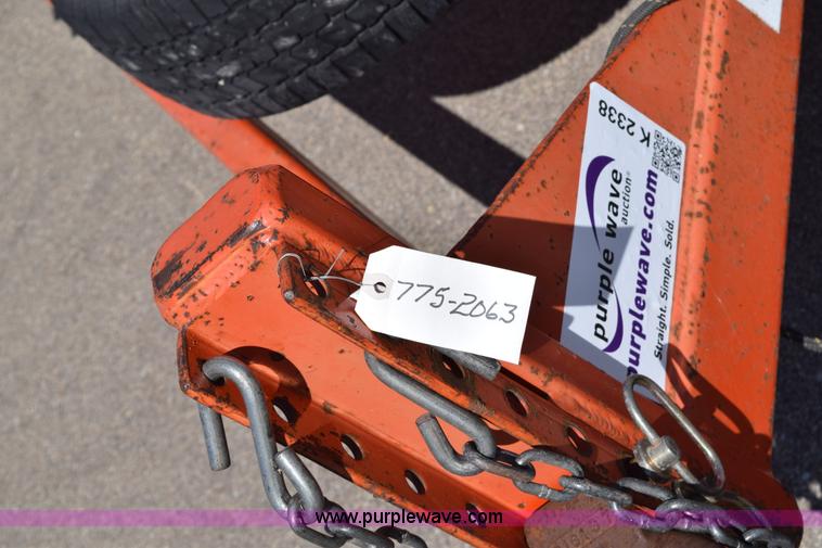 image for item K2338 2003 King HDB10S utility trailer