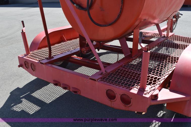 image for item K2339 1996 Klein KF-60 fuel trailer