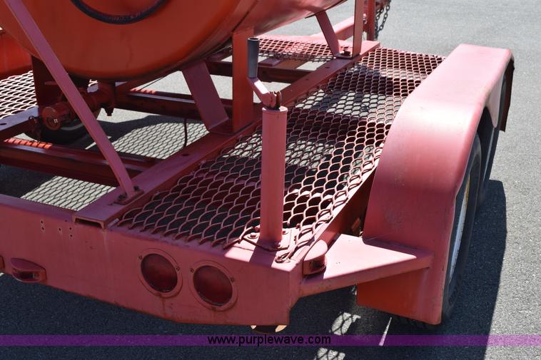 image for item K2339 1996 Klein KF-60 fuel trailer