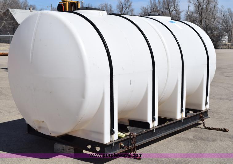 image for item K2342 2005 Den-Hartog 1800-G water tank