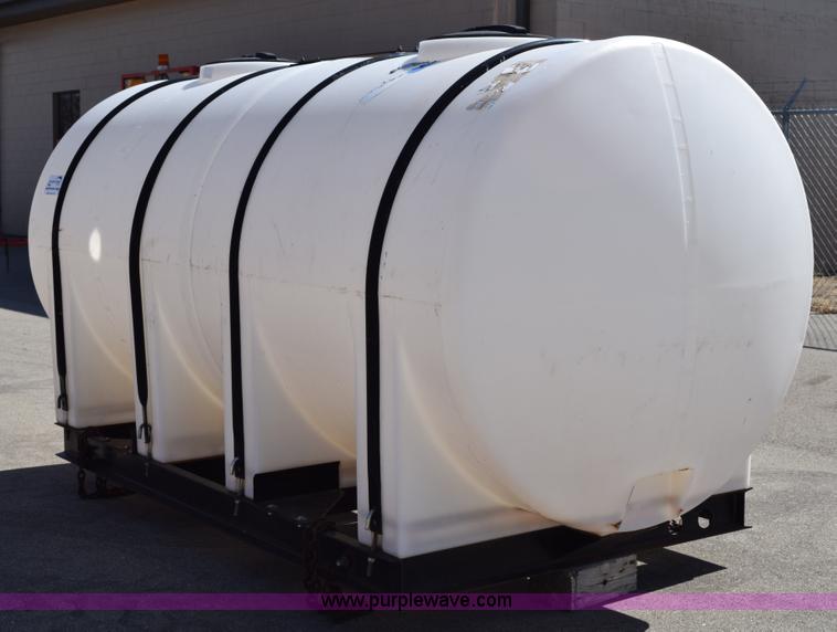 image for item K2342 2005 Den-Hartog 1800-G water tank