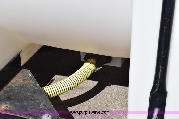 image for item K2342 2005 Den-Hartog 1800-G water tank